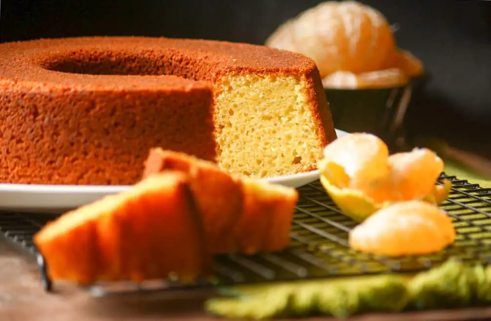 cake with tangerines