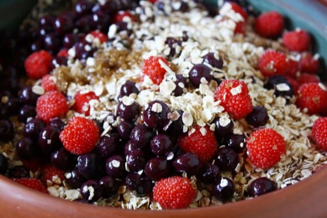 Raspberry-blueberry healthy baked oatmeal