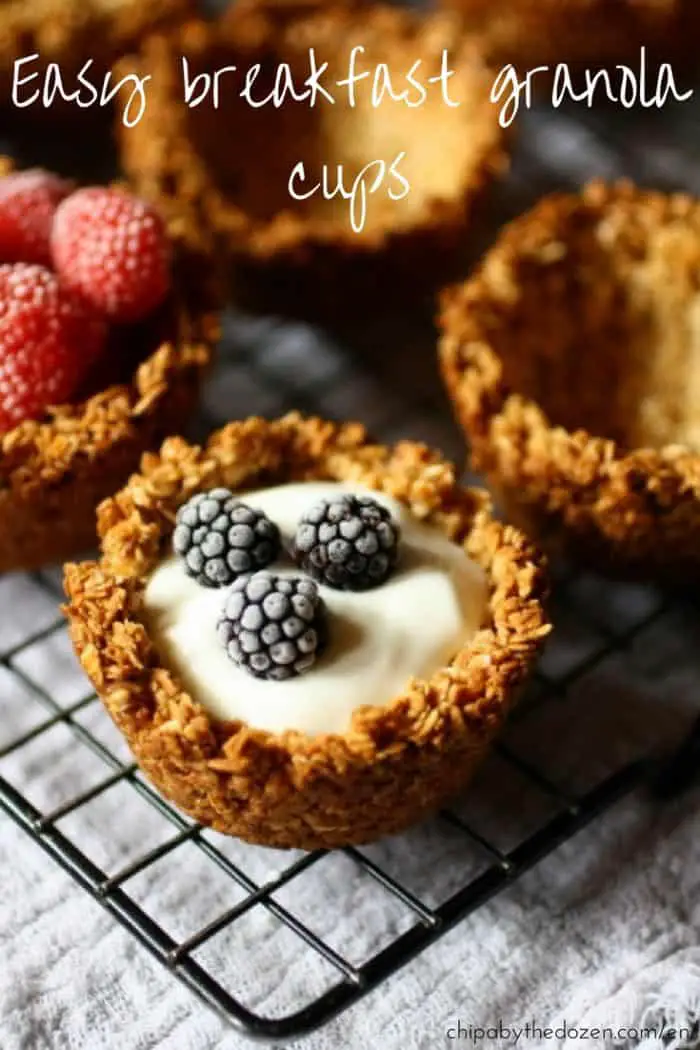 Easy breakfast granola cups