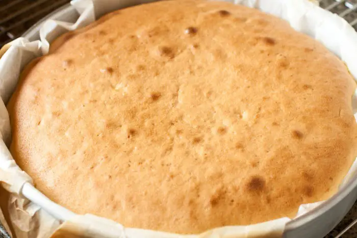 Torta de Sémola y Naranja (Ravani, Postre Griego)