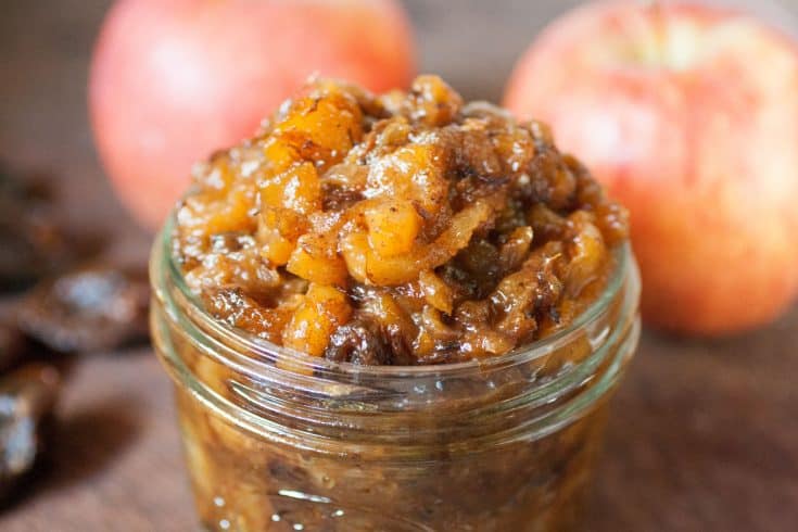 Homemade Apple and Date Chutney