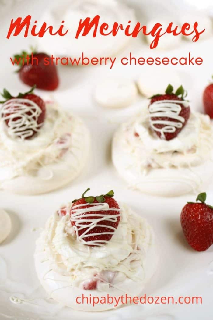 Mini meringues with strawberry cheesecake