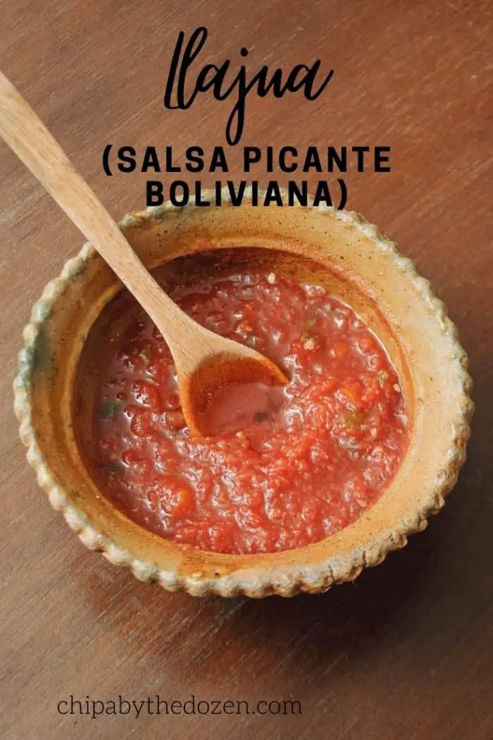 llajua, salsa picante boliviana en un bol