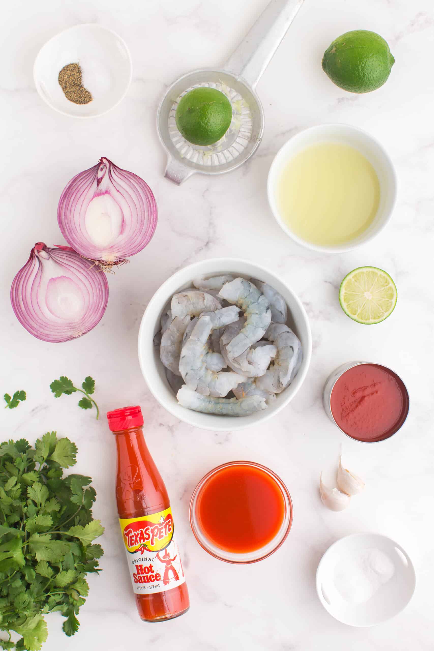 Ingredients to make Colombian shrimp ceviche.