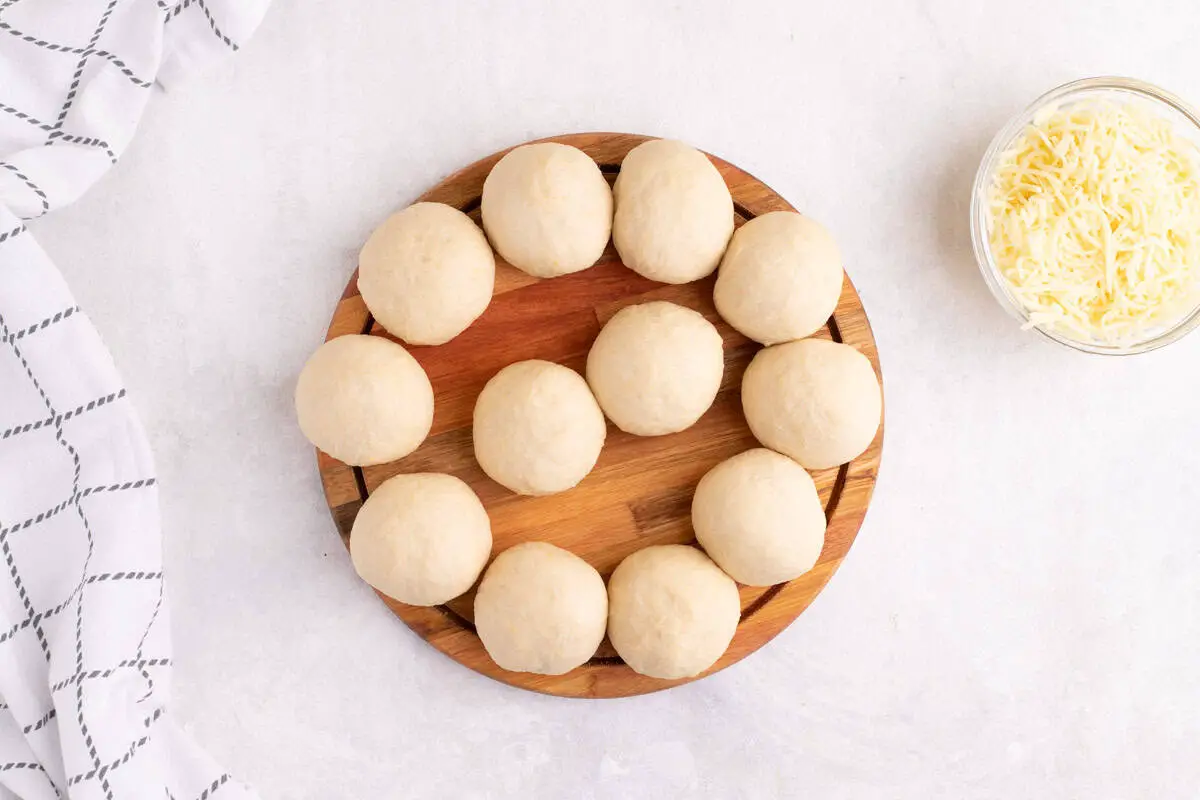 bolitas de masa para empanadas fritas